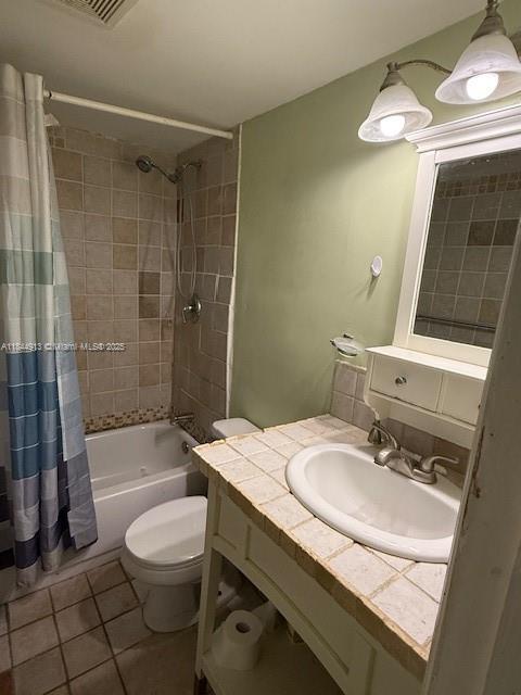 Building Photo - 5090 SW 64th Ave
