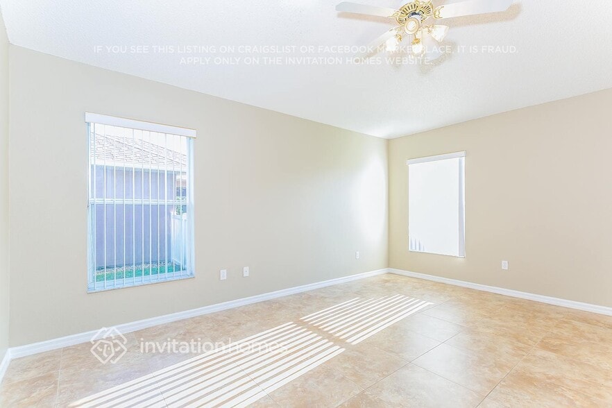 Building Photo - 2441 Bridgeport Cir