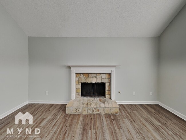 Building Photo - 1288 N Hampton Dr