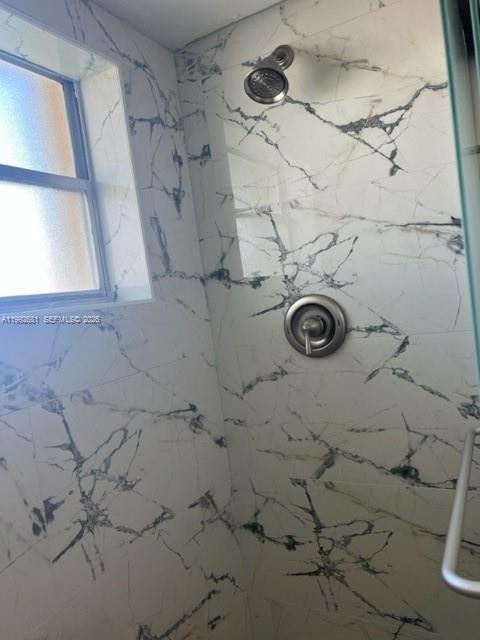 Building Photo - 7900 Tatum Waterway Dr