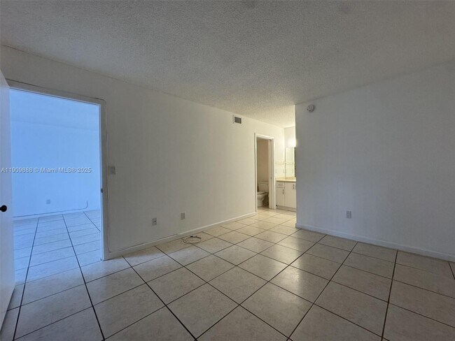 Building Photo - 6485 W 27th Ave