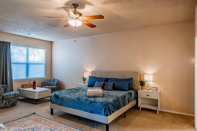 Building Photo - 9719 Calle Chamisa NW