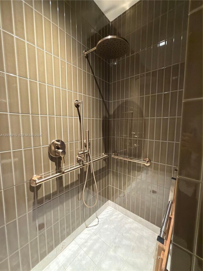 Building Photo - 77 SE 5th St