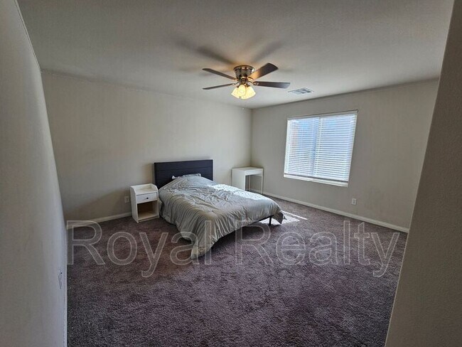 Building Photo - 1171 Twincrest Ave