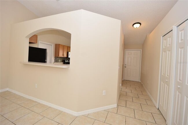 Building Photo - 6 Zither Ct
