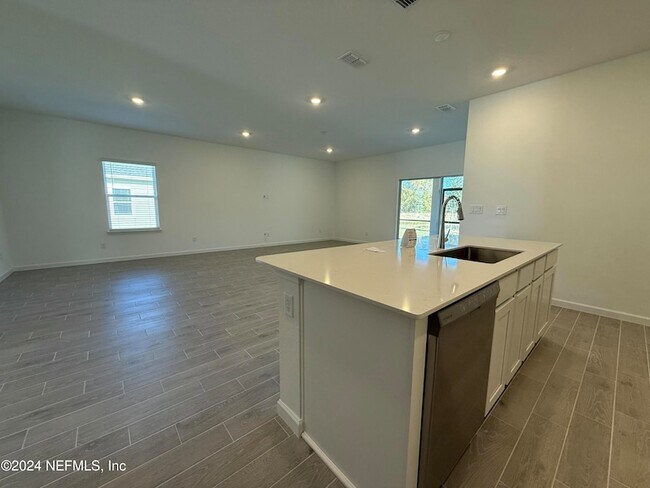 Building Photo - 8198 Horsebit Cir