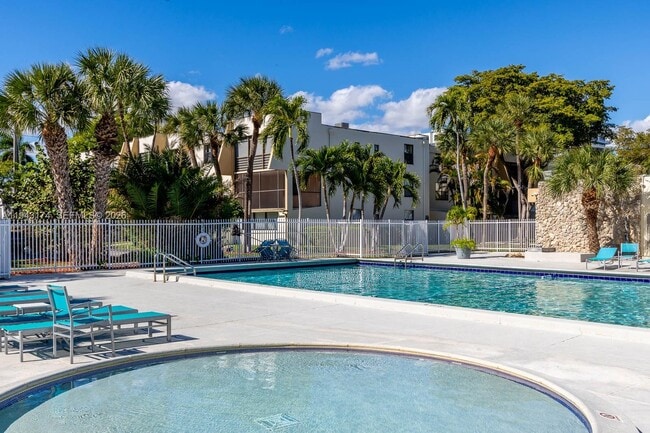 Building Photo - 20291 NE 30th Ave