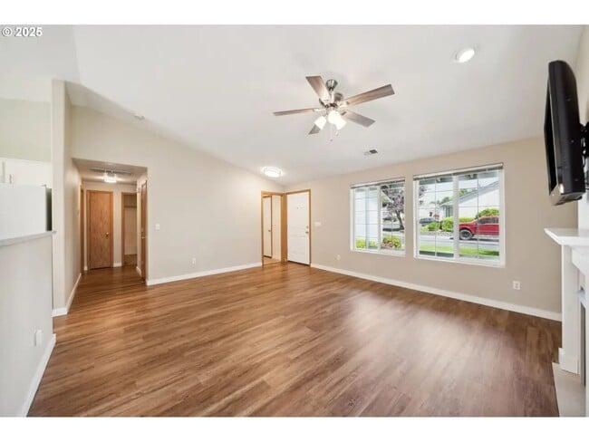 Building Photo - Northeast 21st Street