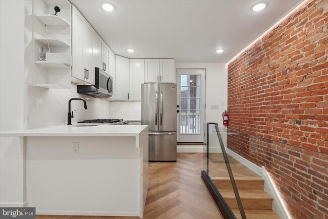 Building Photo - 1438 Tasker St