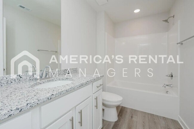 Building Photo - Modern Elegance at Unali Townes!