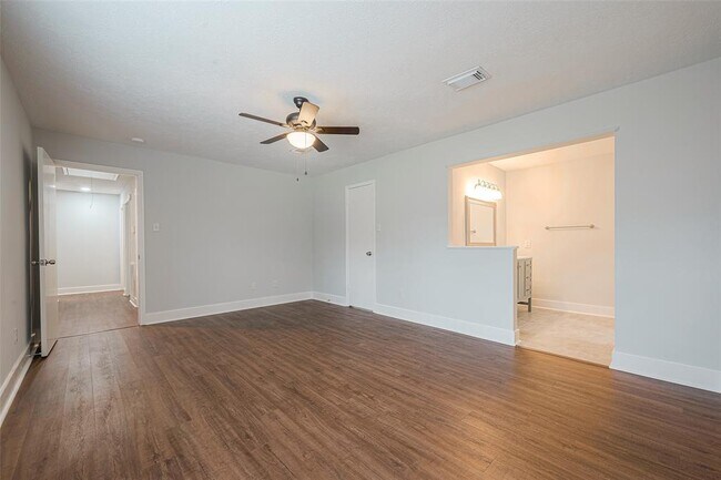 Building Photo - 7910 Litchfield Ln