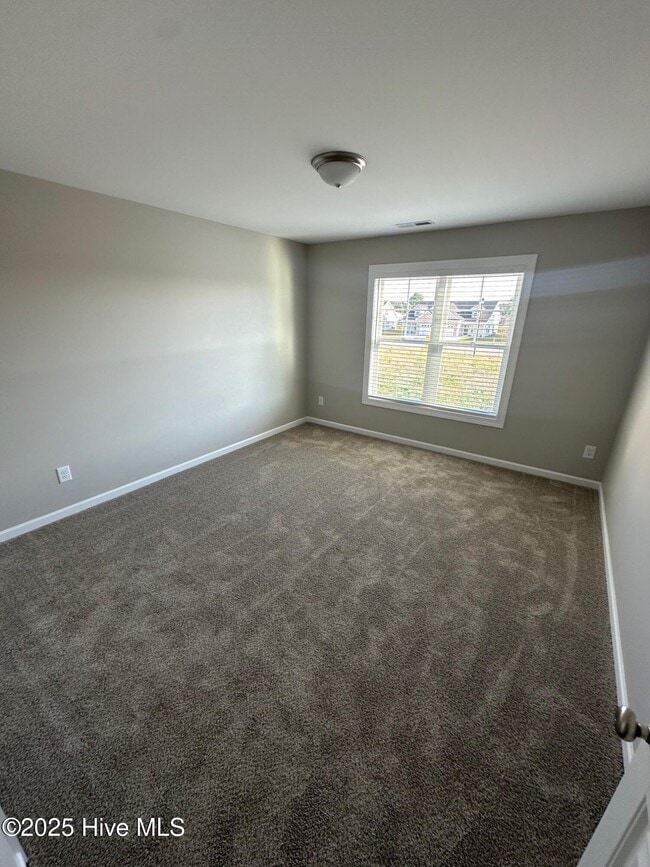 Building Photo - 824 Sarah Rebecca Dr