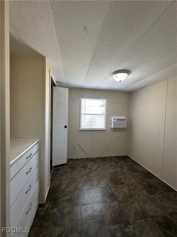 Building Photo - 333 Lantern Ln