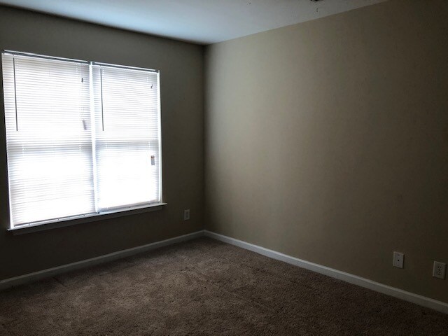 Building Photo - 965 Peachtree Meadows Cir