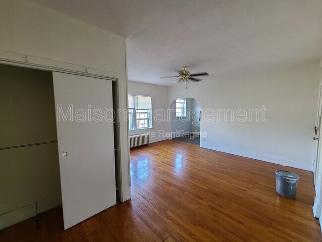 Building Photo - 85 Meigs St