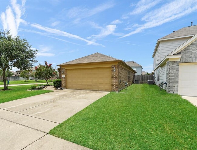 Building Photo - 3158 Thicket Path Way