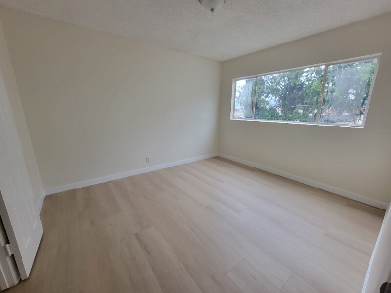 Building Photo - 13531 Wyandotte St