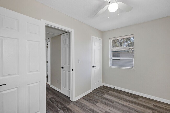 Building Photo - 751 Bellevue Ave