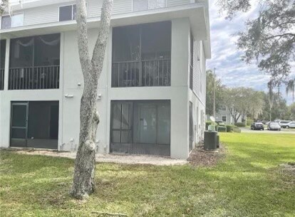 Building Photo - 7126 E Bank Dr
