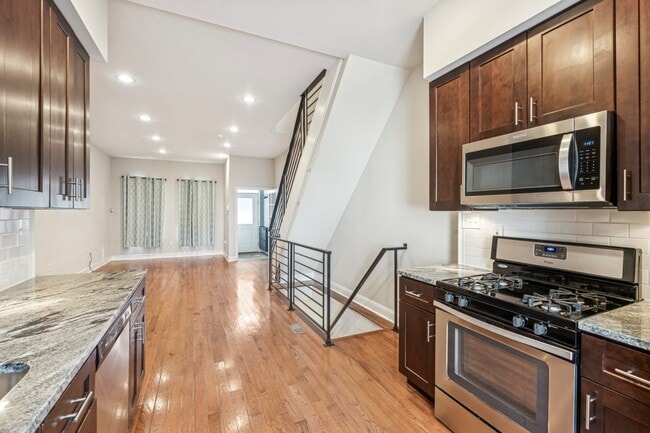 Building Photo - 1618 S 19th St