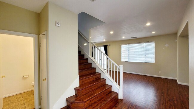 Building Photo - 8344 Golden Cypress Ave