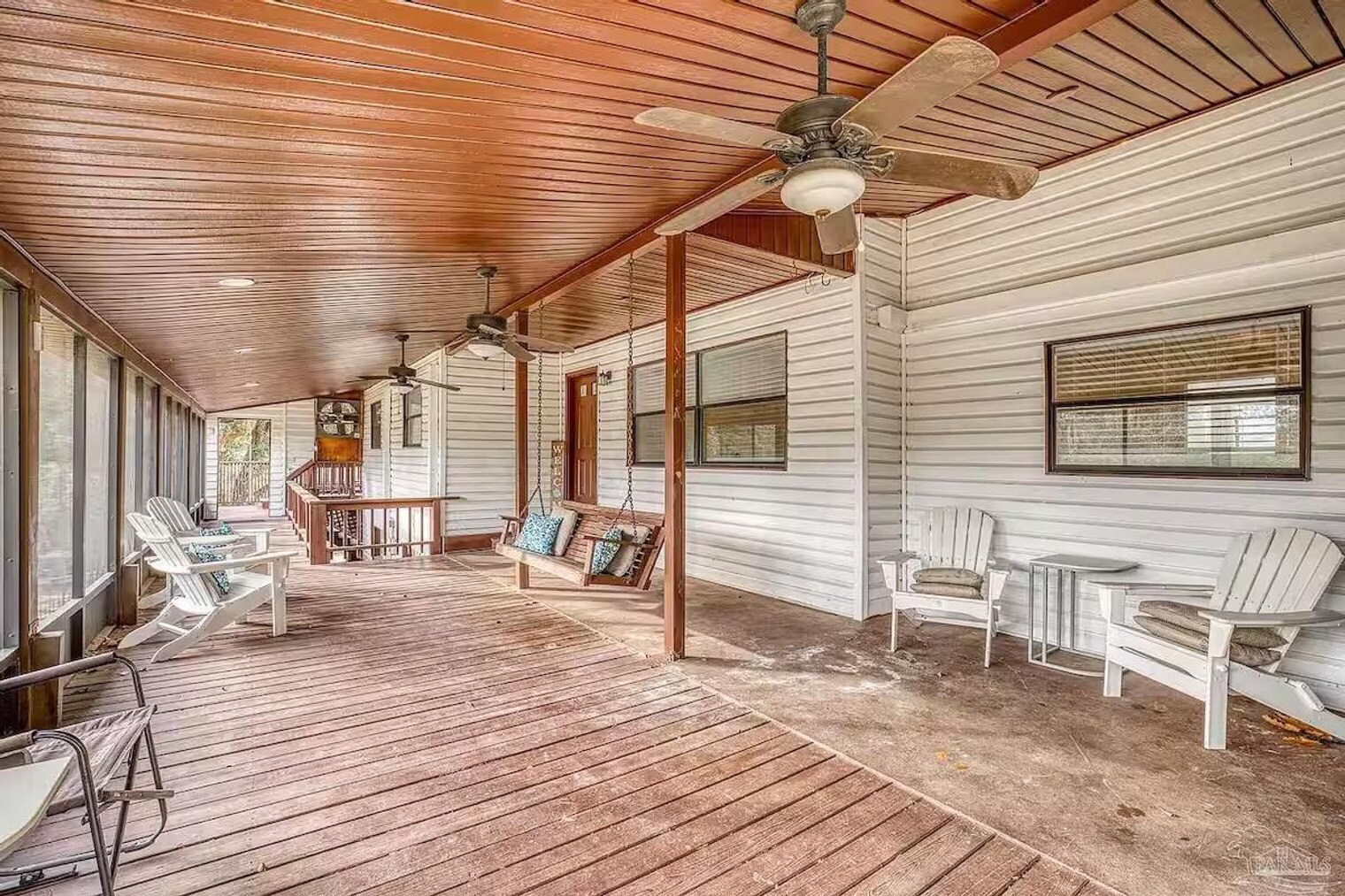 Building Photo - 2370 Hencye Dr