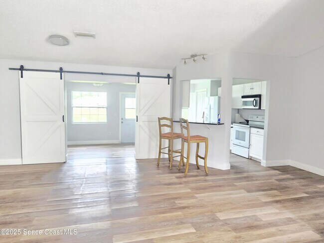 Building Photo - 1219 Meissen Ave NW