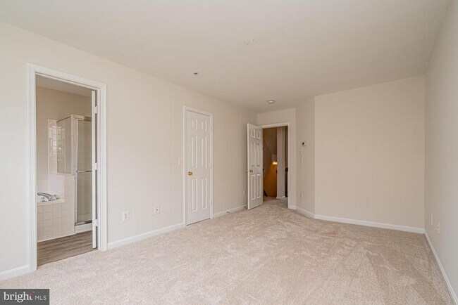 Building Photo - 3840 Dominion Mill Dr