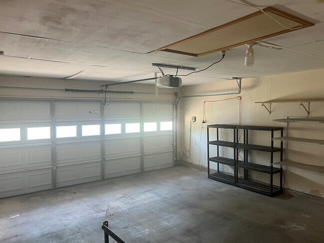 Building Photo - 8314 Columbia Falls Dr