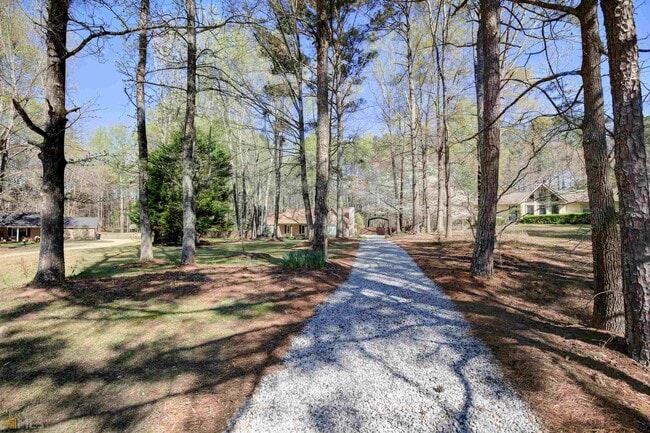 Building Photo - 240 Browns Hill Ct