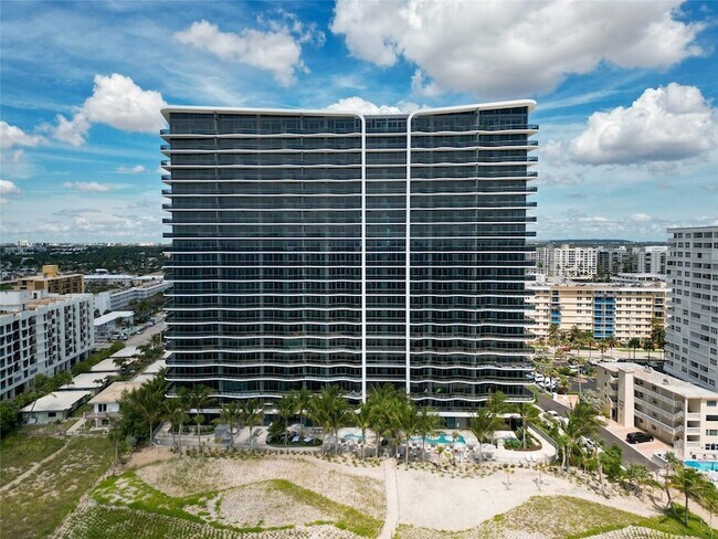 Building Photo - 900 N Ocean Blvd