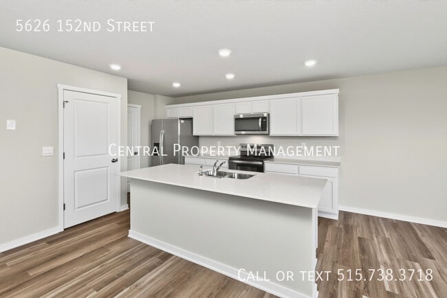 Building Photo - 5626 152nd St