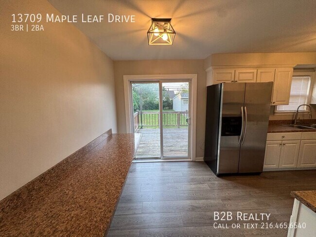 Building Photo - 13709 Maple Leaf Dr