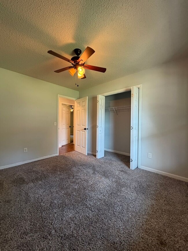Building Photo - 141 Katina Rd