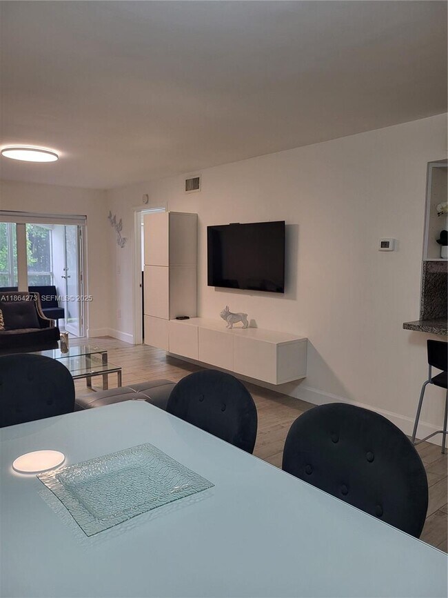 Building Photo - 4555 NW 99th Ave