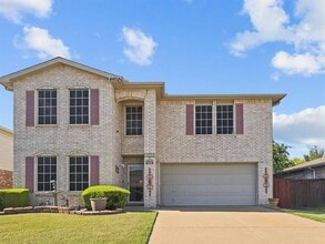 Building Photo - 4602 Green Meadow Dr
