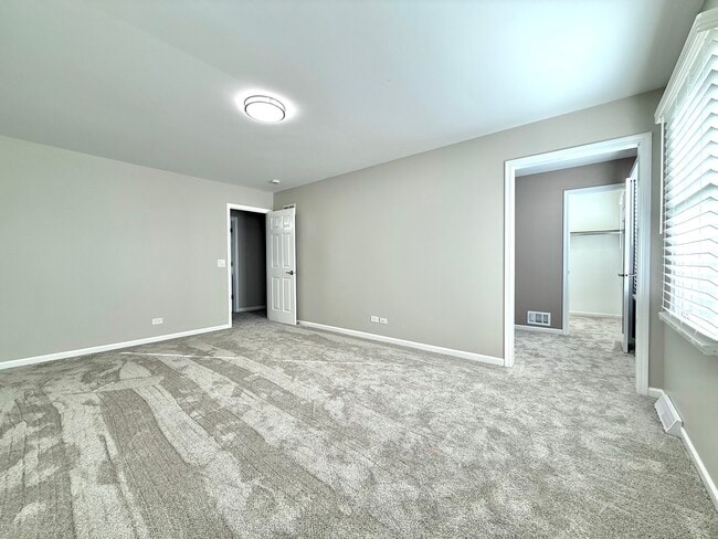 Building Photo - 1209 W Bauer Rd