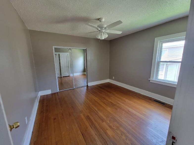 Building Photo - 8620 Moran Pl