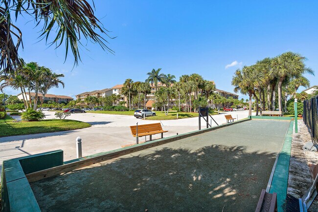 Building Photo - 701 Seafarer Cir