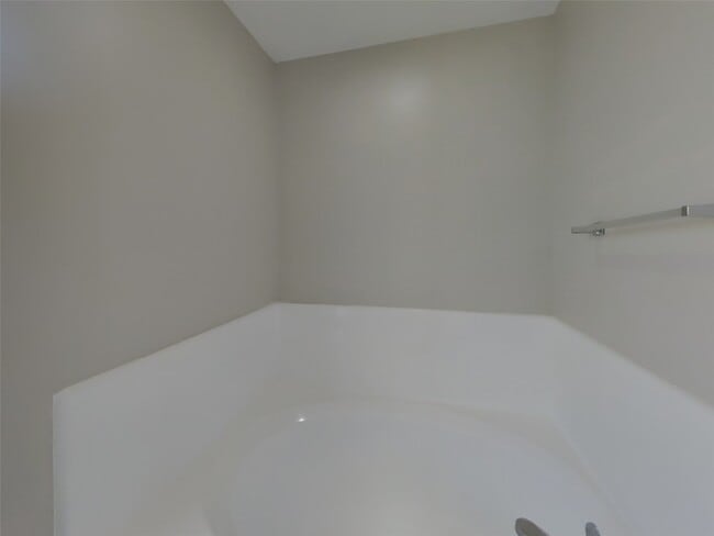 Building Photo - 14907 Englebrook Dr
