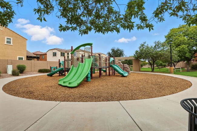 Building Photo - 2240 S Buckaroo Trail