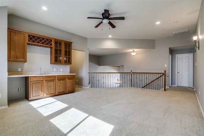 Building Photo - 2609 Oakland Way