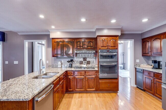 Building Photo - 3 Kyle Ct