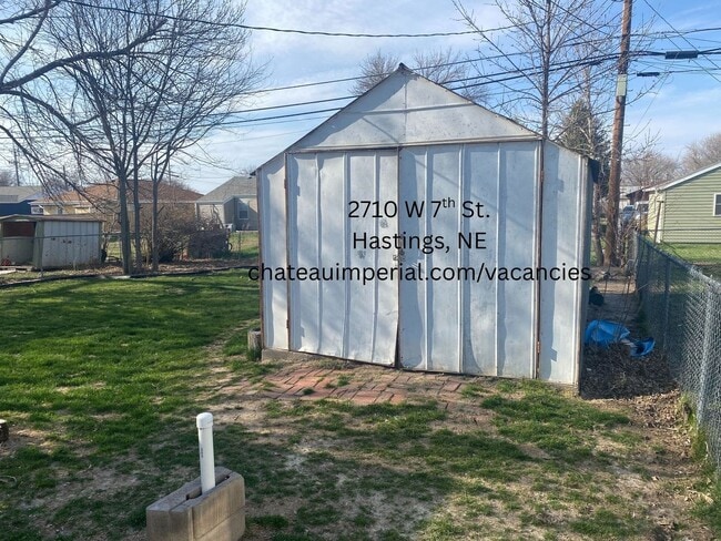 Building Photo - 2 bedroom 1 bathroom house