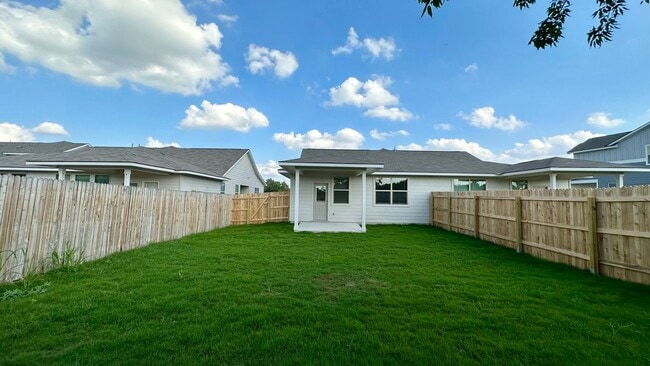 Building Photo - 213 Joseph Cir