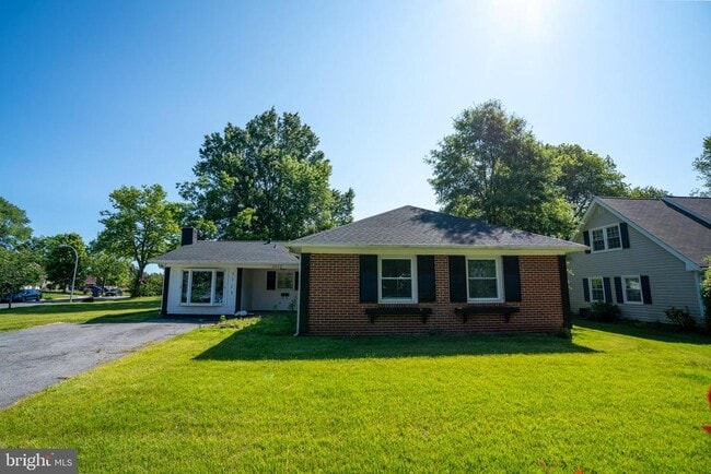 Primary Photo - 3113 Shield Ln