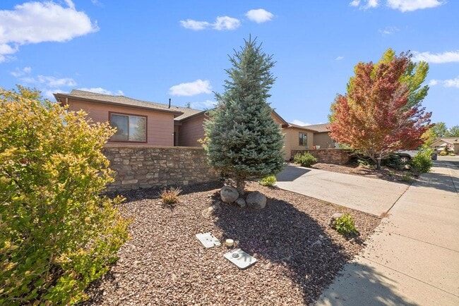 Building Photo - 603 Brookline Loop