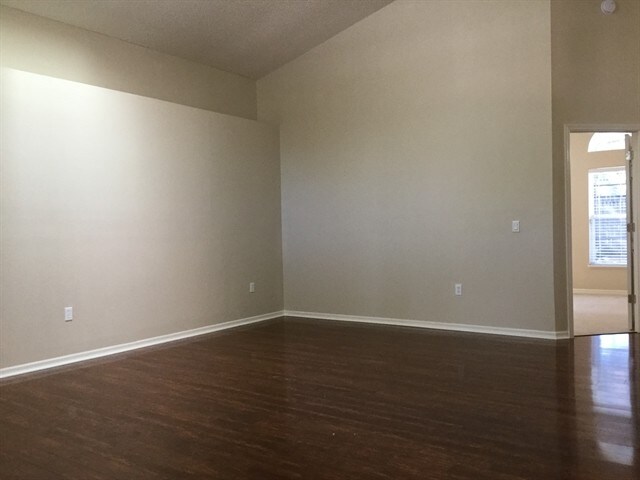 Building Photo - 4308 Iveyglen Ave