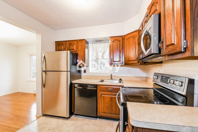 Building Photo - 5 Monacella Ct