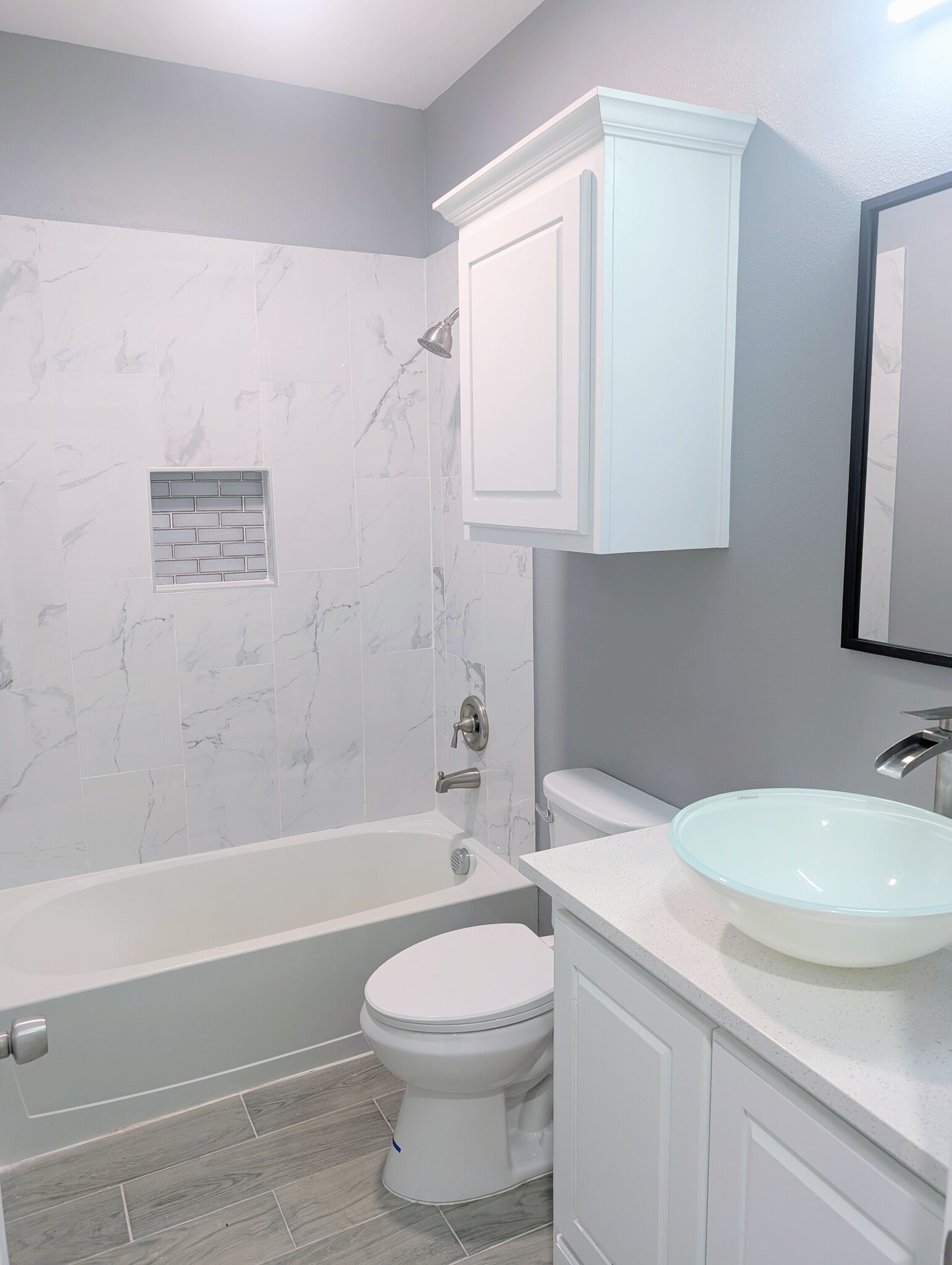 Building Photo - 405 E Wilson Ave